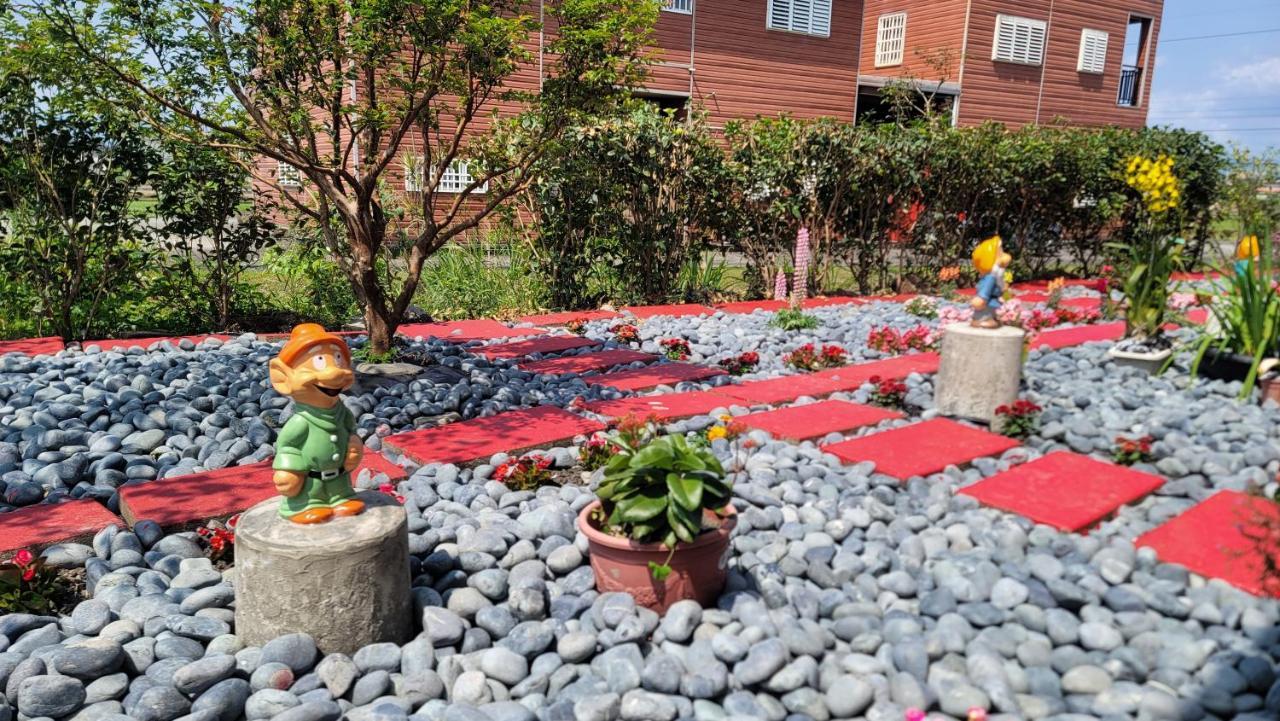 Chaopingjia Fengge Guesthouse Vucsie Kültér fotó