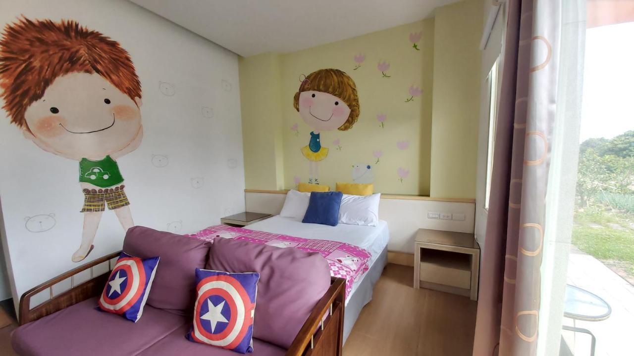 Chaopingjia Fengge Guesthouse Vucsie Kültér fotó